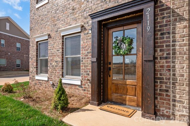 2119 24th Street Lane SE, Hickory, NC 28602