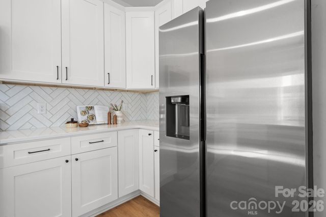 2119 24th Street Lane SE, Hickory, NC 28602