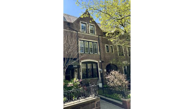 522 3RD Street, New York City, NY 11215
