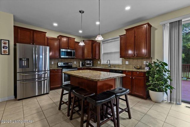 2108 Cherry Creek Rd, La Grange, KY 40031