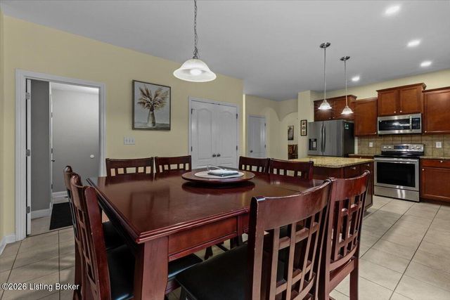 2108 Cherry Creek Rd, La Grange, KY 40031