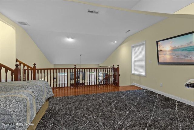2108 Cherry Creek Rd, La Grange, KY 40031