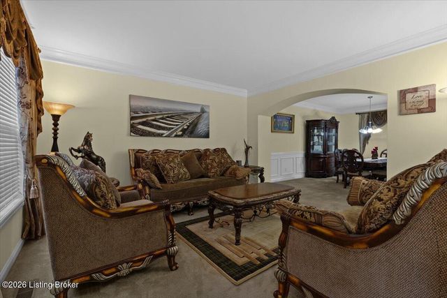 2108 Cherry Creek Rd, La Grange, KY 40031