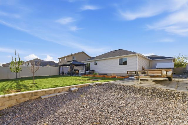 1830 E CEDAR TRAILS WAY, Eagle Mountain, UT 84005