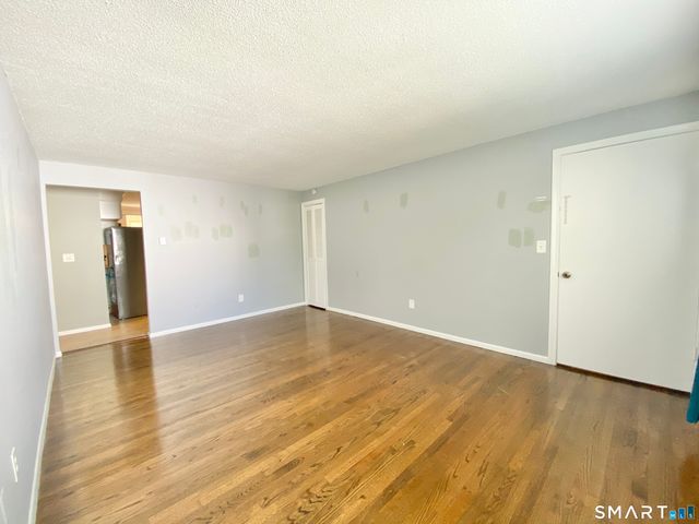 24 College Street 6, Clinton, CT 06413