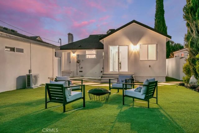 11912 Elkwood Street, North Hollywood, CA 91605