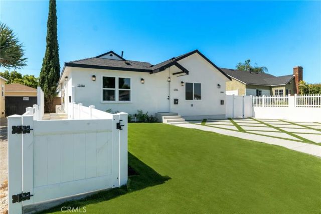 11912 Elkwood Street, North Hollywood, CA 91605