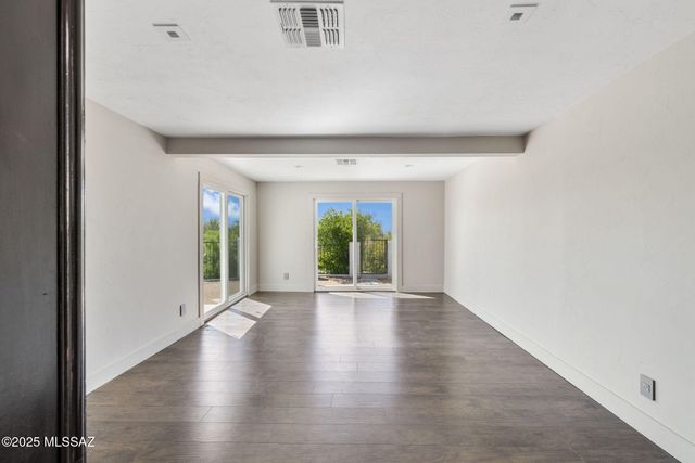 6640 N Camino Padre Isidoro, Tucson, AZ 85718