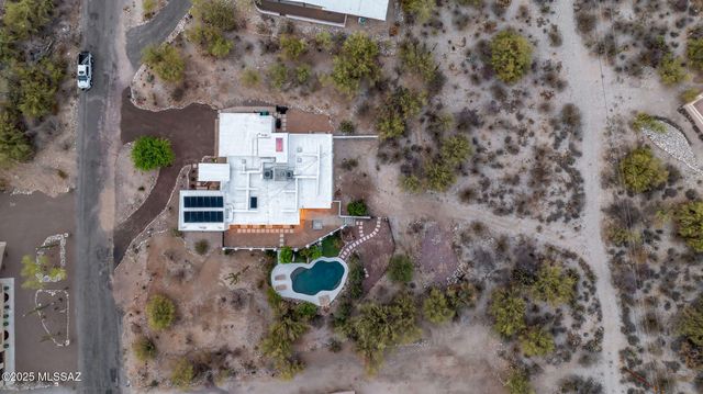 6640 N Camino Padre Isidoro, Tucson, AZ 85718