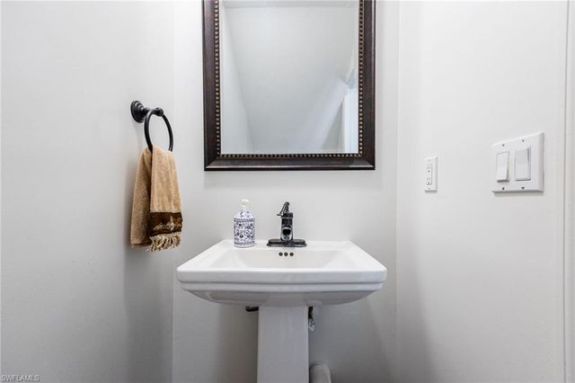 14051 Campus ST, Fort Myers, FL 33905