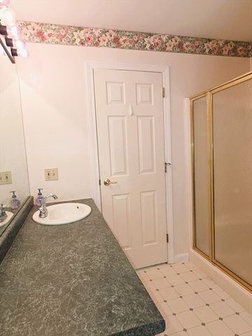 41 Juniperwood Dr, Haverhill, MA 01832