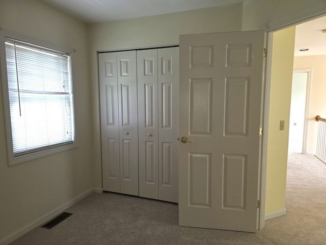 41 Juniperwood Dr, Haverhill, MA 01832