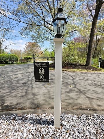 41 Juniperwood Dr, Haverhill, MA 01832