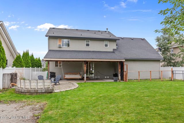 2675 N Sparrow Loop, Post Falls, ID 83854
