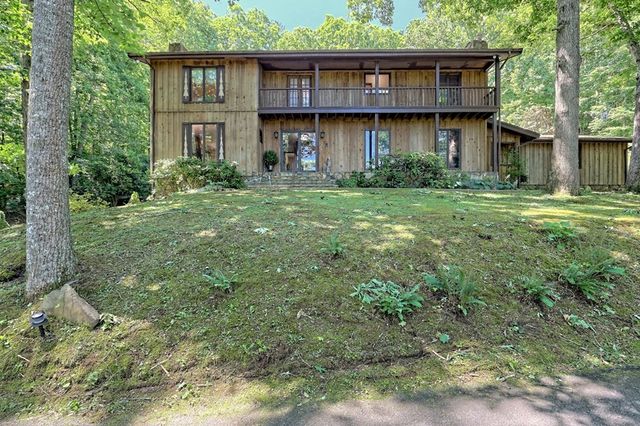 192 Brookwood Drive, Blairsville, GA 30512