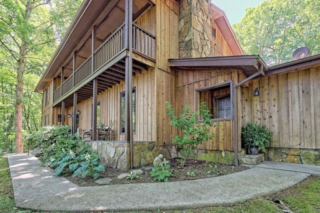 192 Brookwood Drive, Blairsville, GA 30512