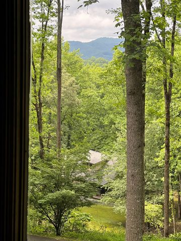 192 Brookwood Drive, Blairsville, GA 30512