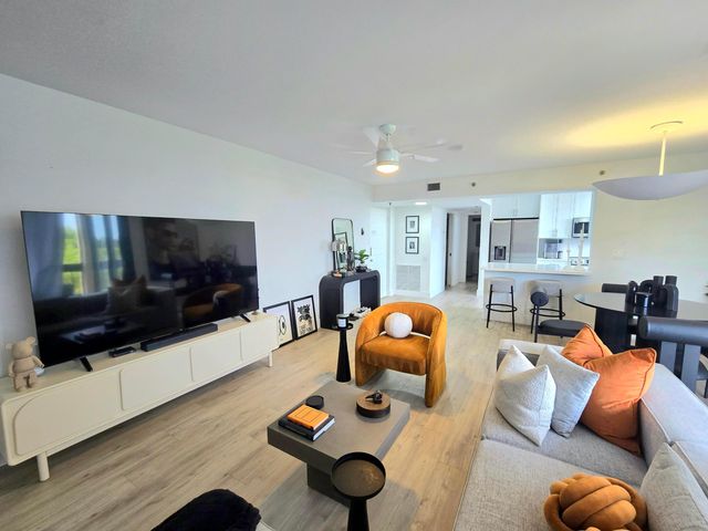 955 Egret Circle 501, Delray Beach, FL 33444