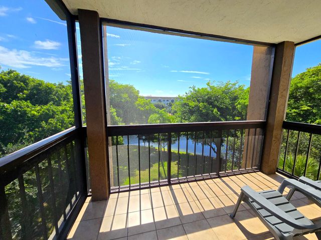 955 Egret Circle 501, Delray Beach, FL 33444