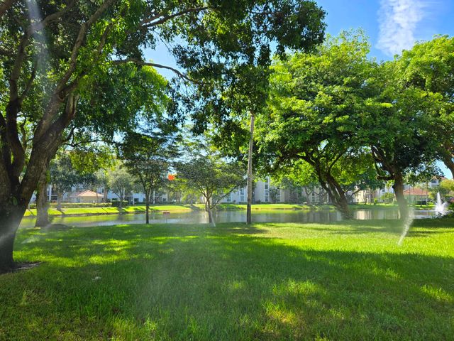 955 Egret Circle 501, Delray Beach, FL 33444