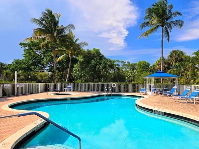 955 Egret Circle 501, Delray Beach, FL 33444