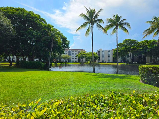 955 Egret Circle 501, Delray Beach, FL 33444