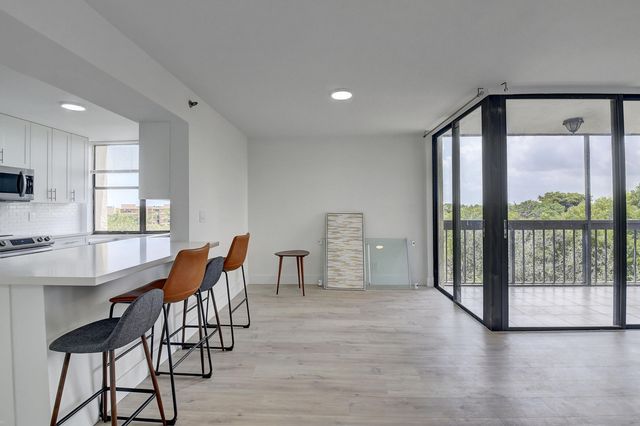 955 Egret Circle 501, Delray Beach, FL 33444