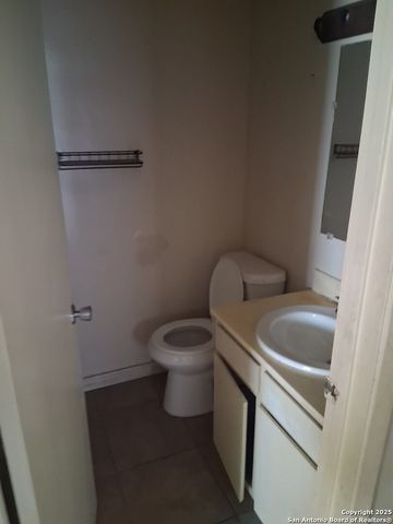 7331 Glen MNR, San Antonio, TX 78239