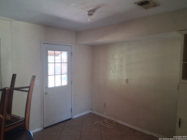 7331 Glen MNR, San Antonio, TX 78239