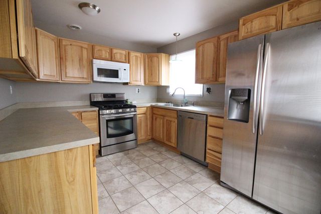 16117 Jackson Street, Taylor, MI 48180