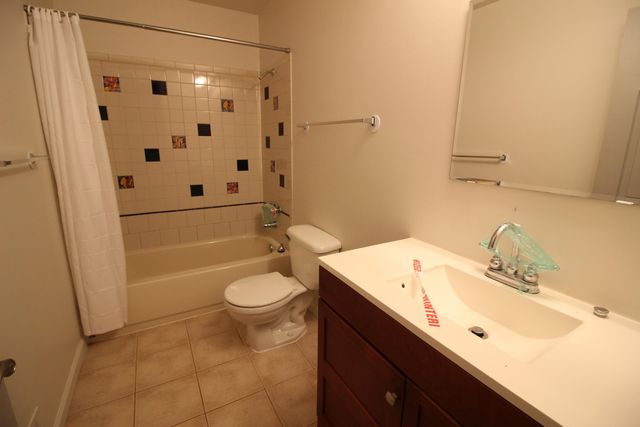 16117 Jackson Street, Taylor, MI 48180