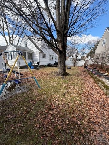 4 Dunbar Street, Providence, RI 02909