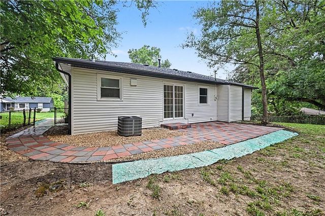 6132 Haskell Avenue, Kansas City, KS 66104