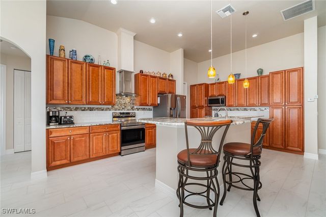 346 NW 25th TER, Cape Coral, FL 33993