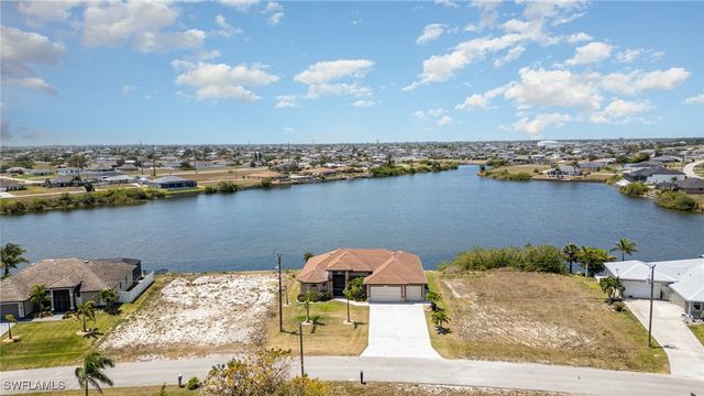 346 NW 25th TER, Cape Coral, FL 33993