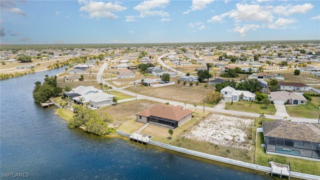 346 NW 25th TER, Cape Coral, FL 33993