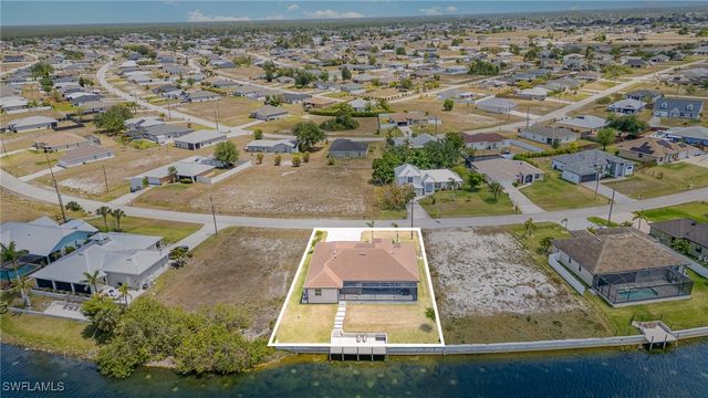 346 NW 25th TER, Cape Coral, FL 33993