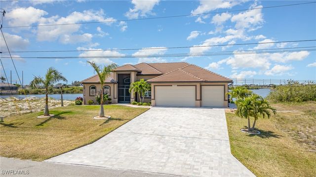 346 NW 25th TER, Cape Coral, FL 33993