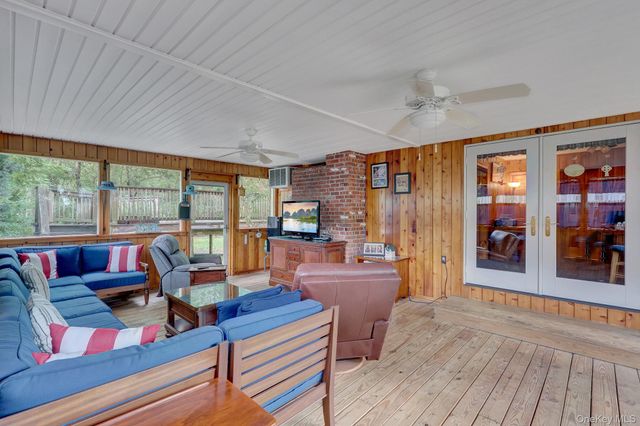41 Main Avenue, Mastic, NY 11950