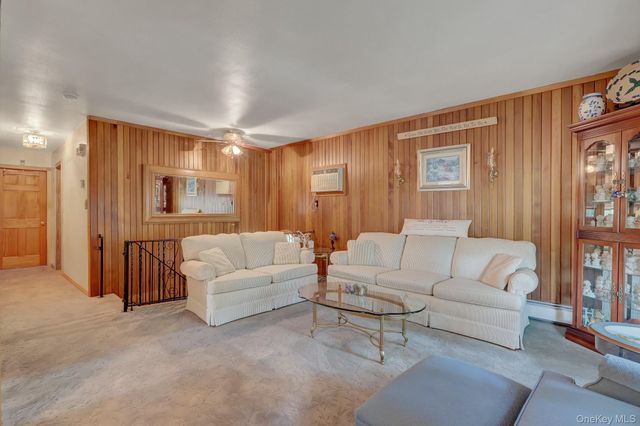 41 Main Avenue, Mastic, NY 11950