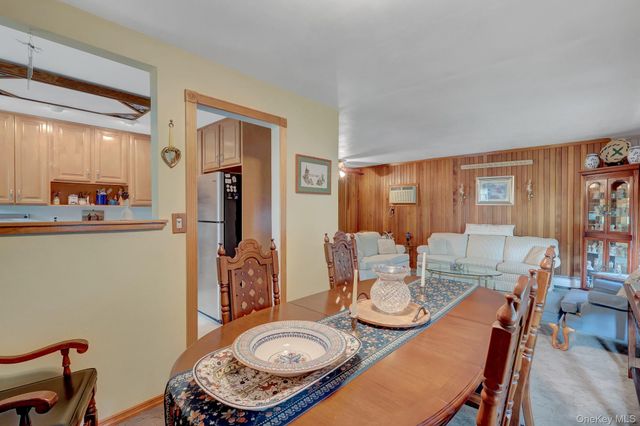 41 Main Avenue, Mastic, NY 11950