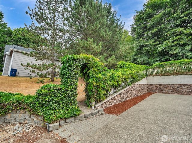 6360 286 Place NE, Carnation, WA 98014