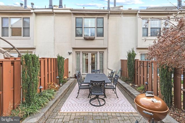 2922 TOONE ST, Baltimore, MD 21224