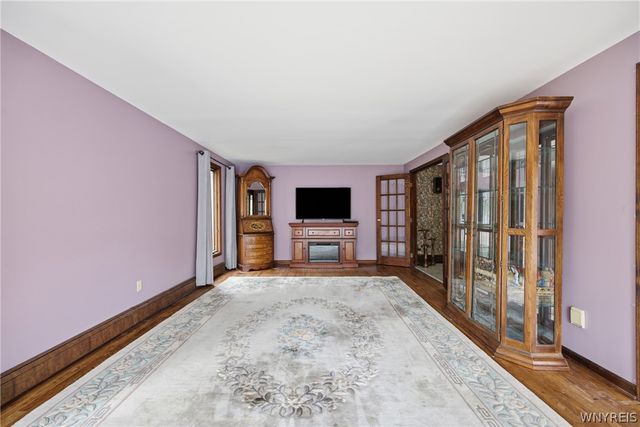 51 Schlemmer Road, Lancaster, NY 14086