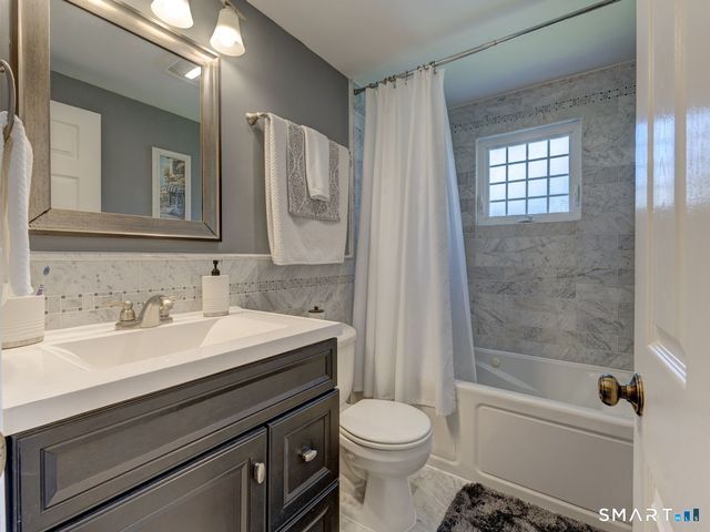 49 Whitehall Drive, East Hartford, CT 06118
