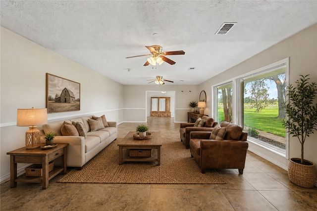 2828 Hwy 36 S, Caldwell, TX 77836