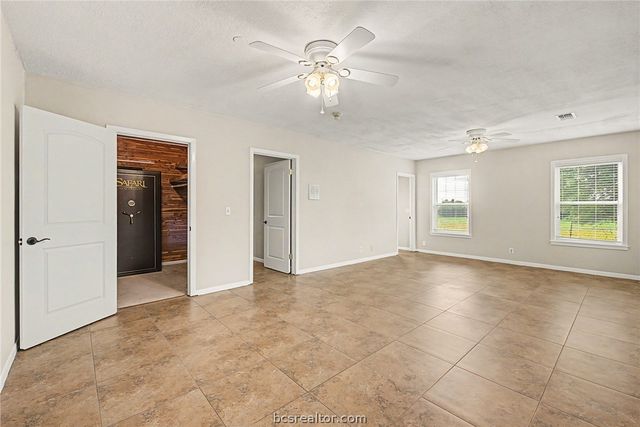 2828 Hwy 36 S, Caldwell, TX 77836