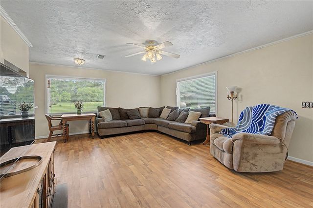 2828 Hwy 36 S, Caldwell, TX 77836