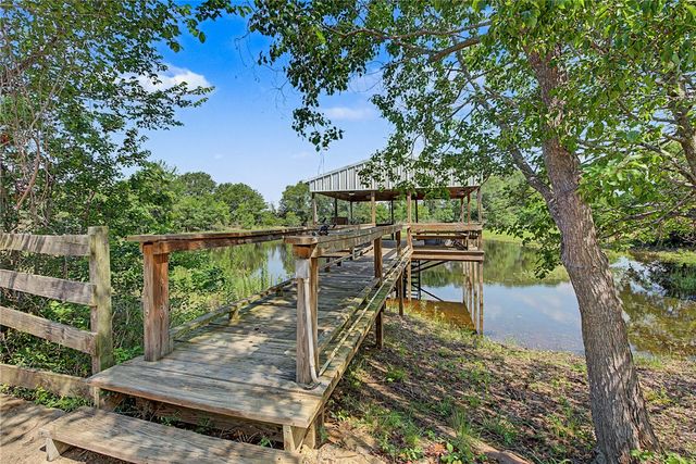 2828 Hwy 36 S, Caldwell, TX 77836