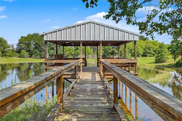 2828 Hwy 36 S, Caldwell, TX 77836